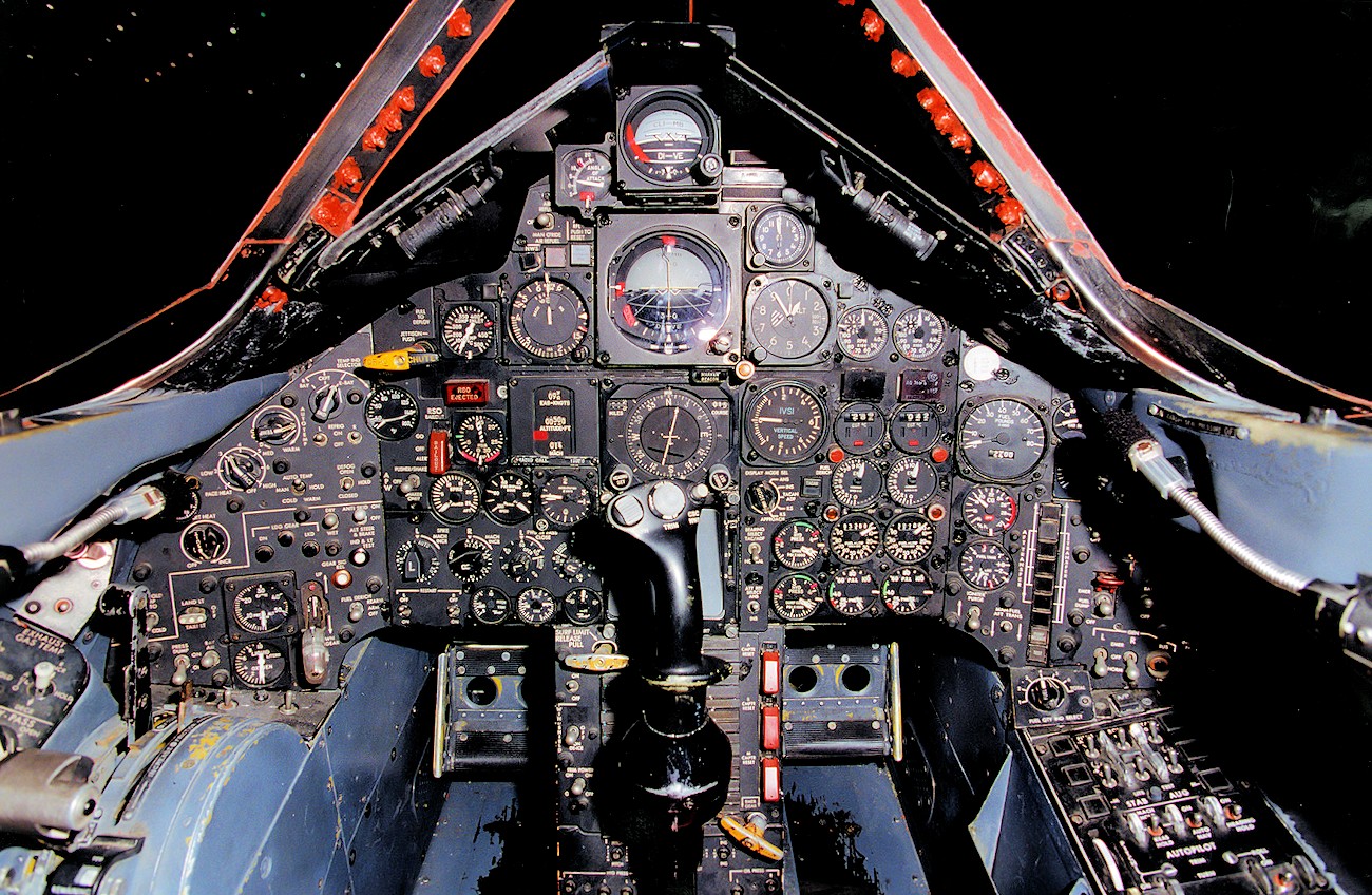Lockheed SR-71 Blackbird - Cockpit