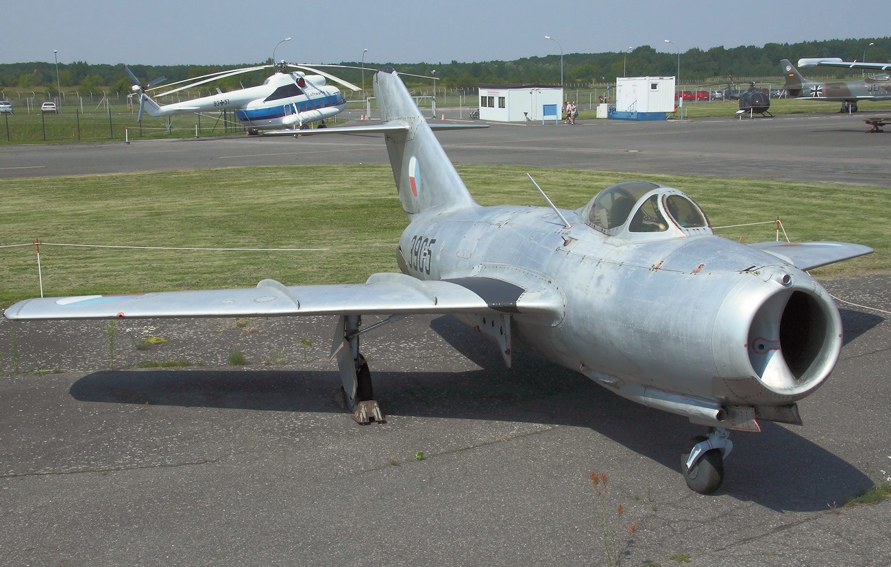 MiG-15 BIS - Kampfflugzeug der UdSSR