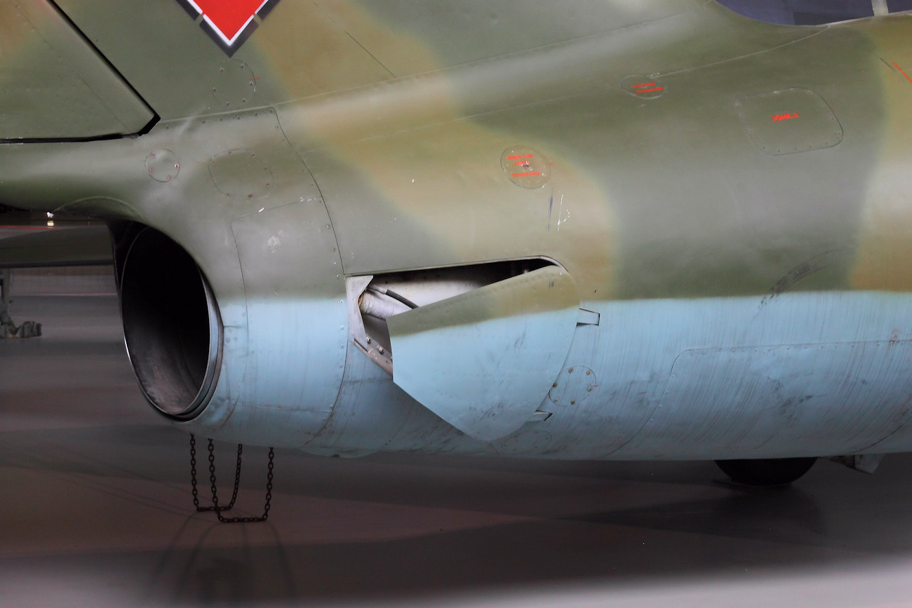 MiG-15 UTI - Luftbremsen