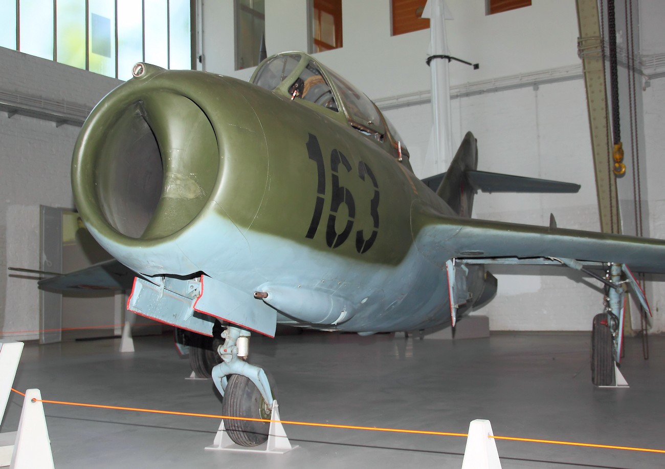 MiG-15 UTI - Unterschalljäger