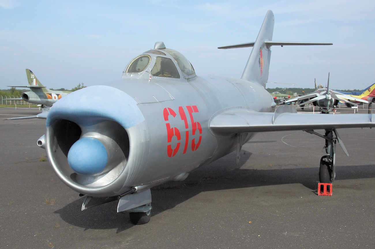 MiG-17 PF - Erstes allwettertaugliches Serien-Jagdflugzeug der UdSSR