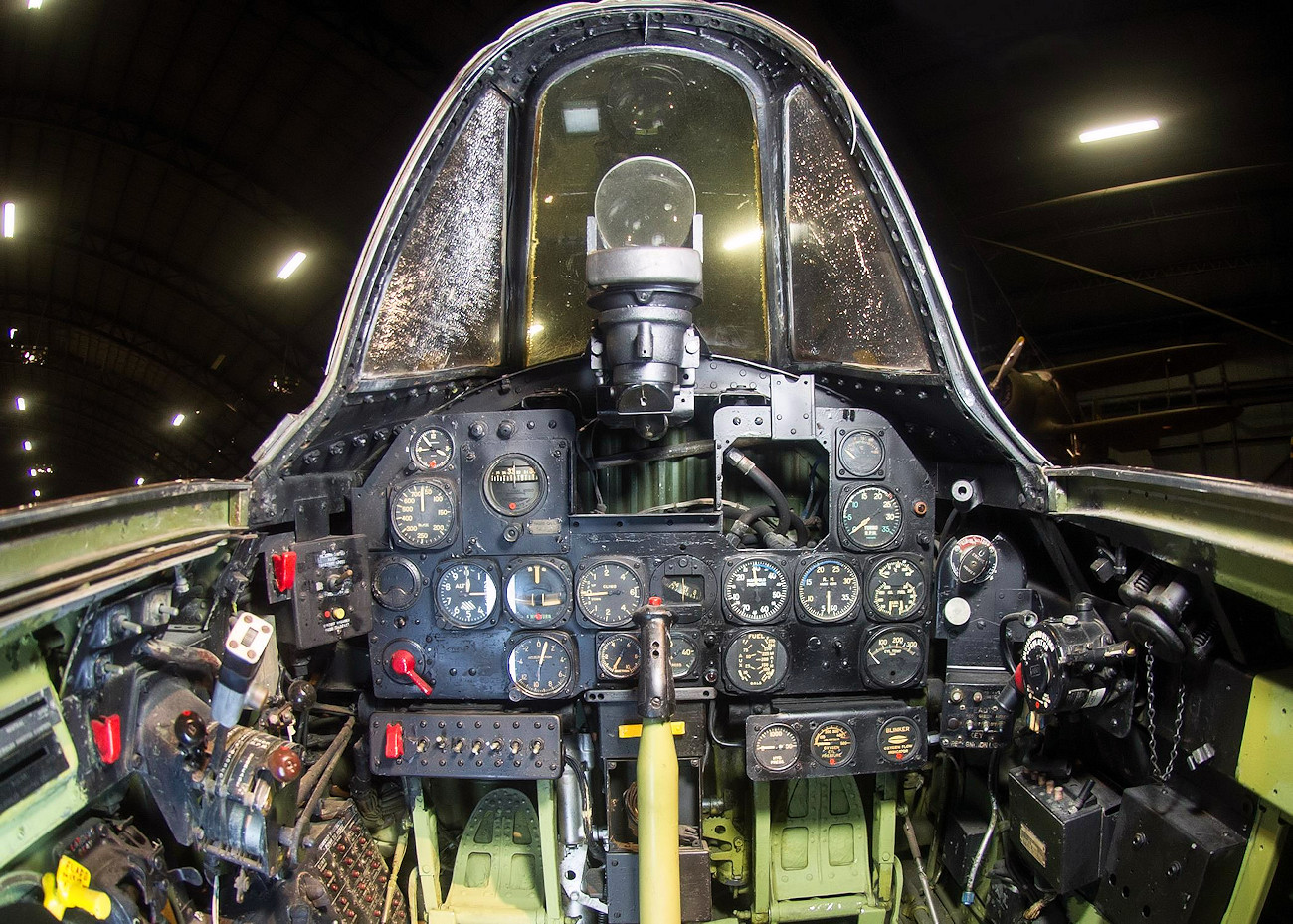 Republic P-47 Thunderbolt - Cockpit