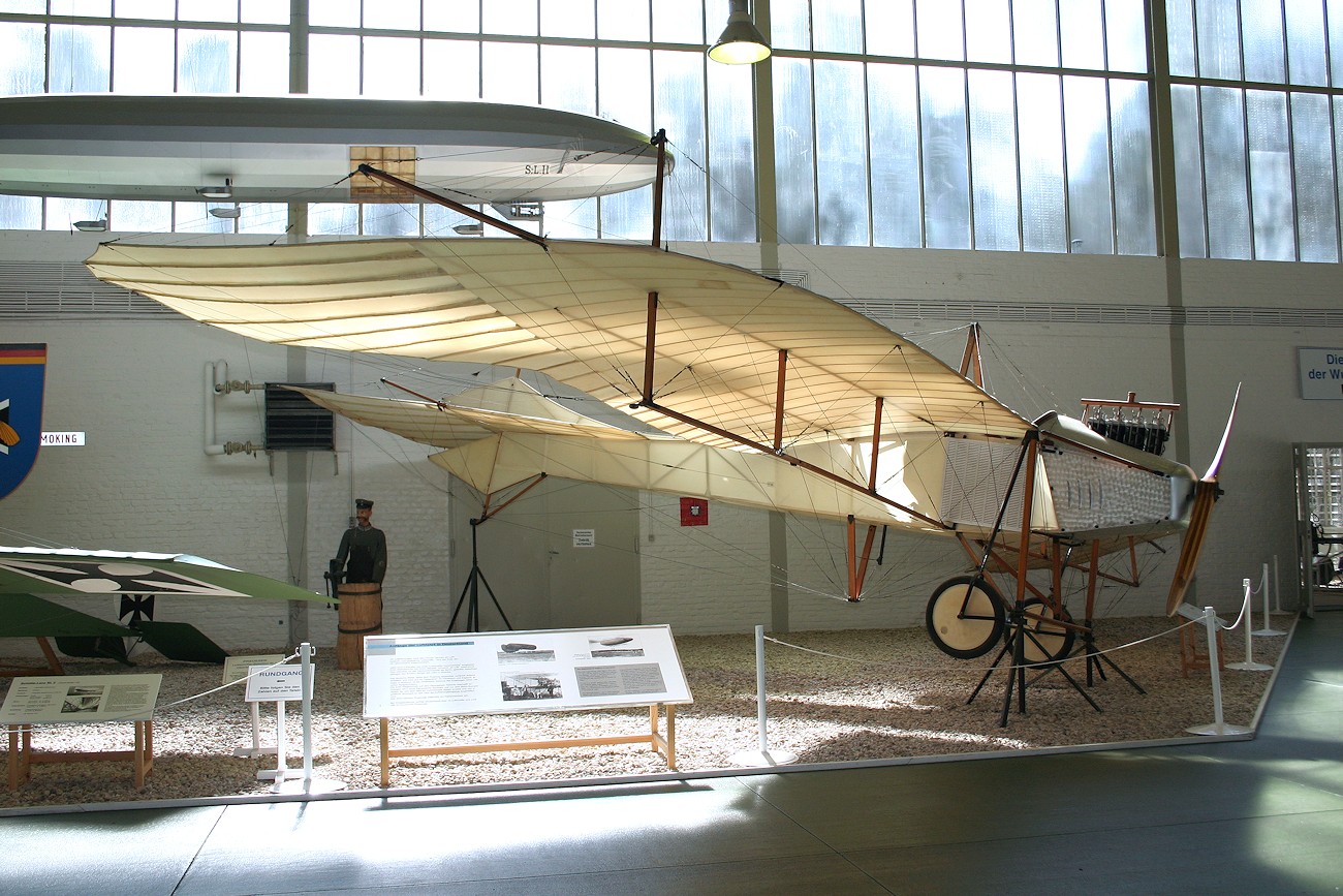 Rumpler Taube - Flugzeug von lgo Etrich