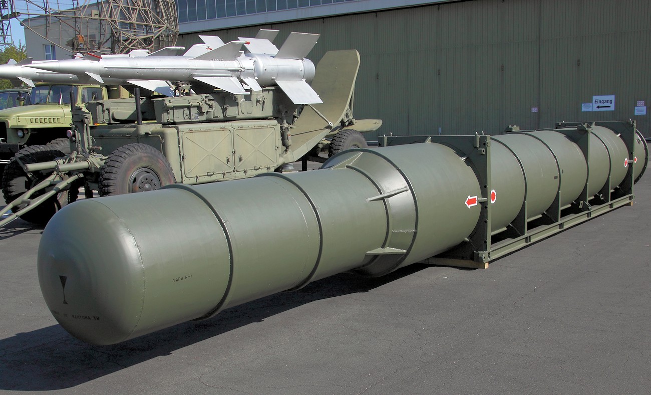 S-200 WEGA - Raketen-Transportbehälter
