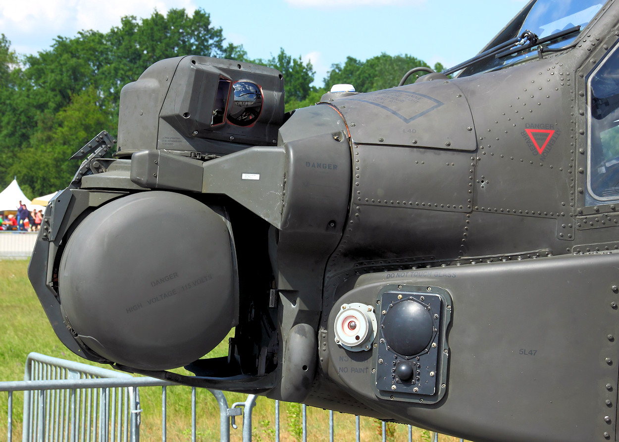AH-64 Apache Longbow - Radar im Bug