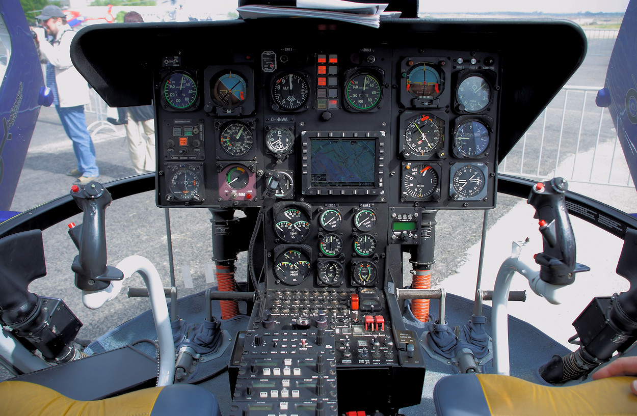 Bölkow BO 105 CBS-4 Cockpit