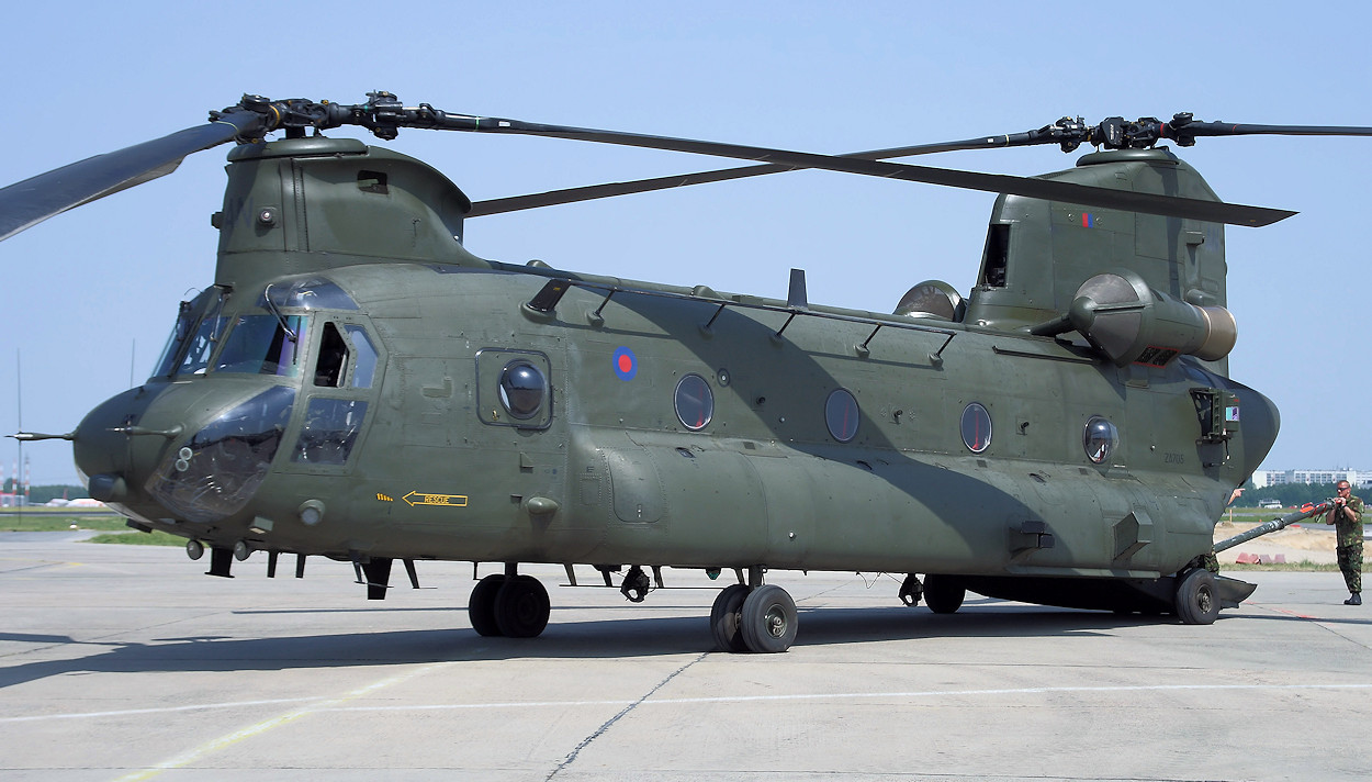 Boeing-Vertol CH-47 Chinook - Helicopter