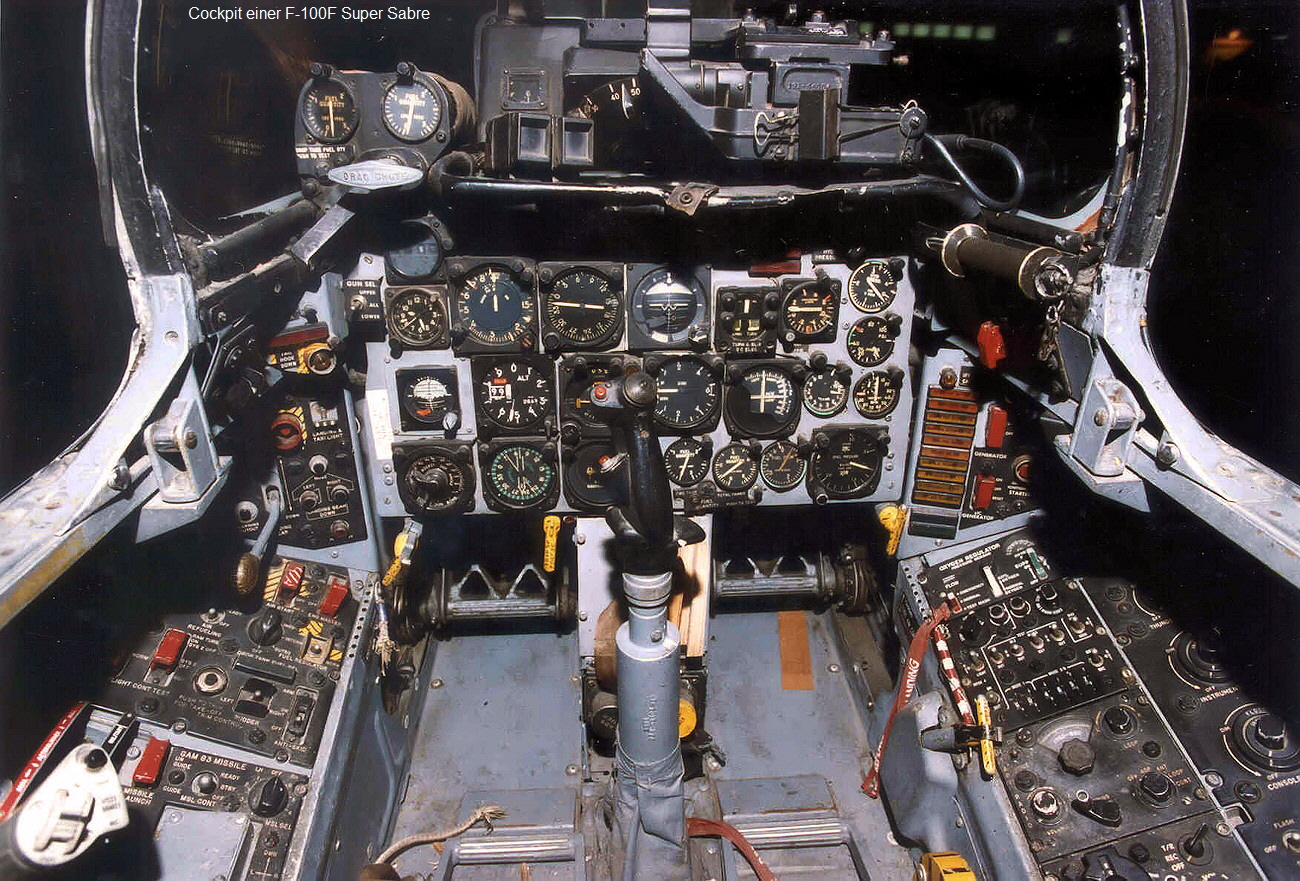 F-100F Super Sabre - Cockpit