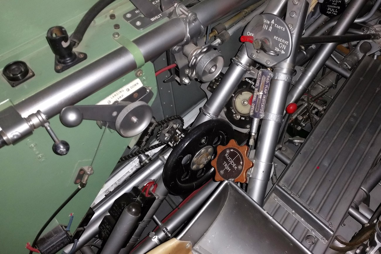 Hawker Hurricane - Cockpit links