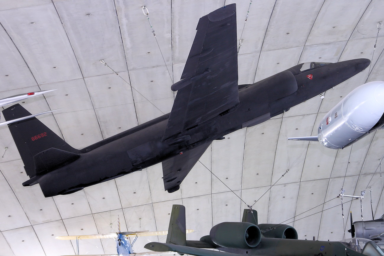 Lockheed U-2 Dragon Lady - Spionageflugzeug für den Einsatz in großen Höhen