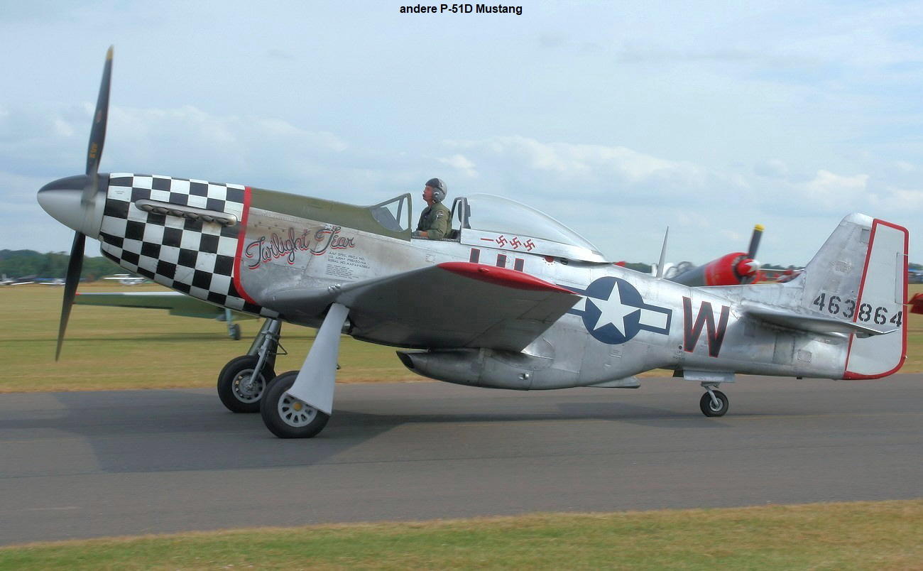 North American P-51D Mustang - Kampfflugzeug
