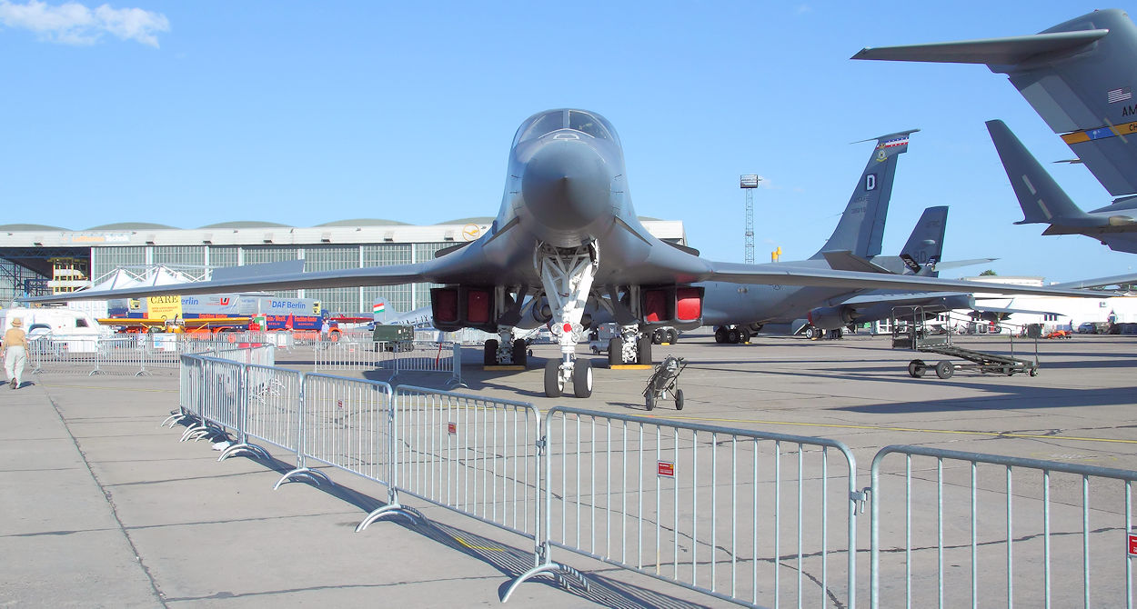 Rockwell B1 Lancer Bugansicht