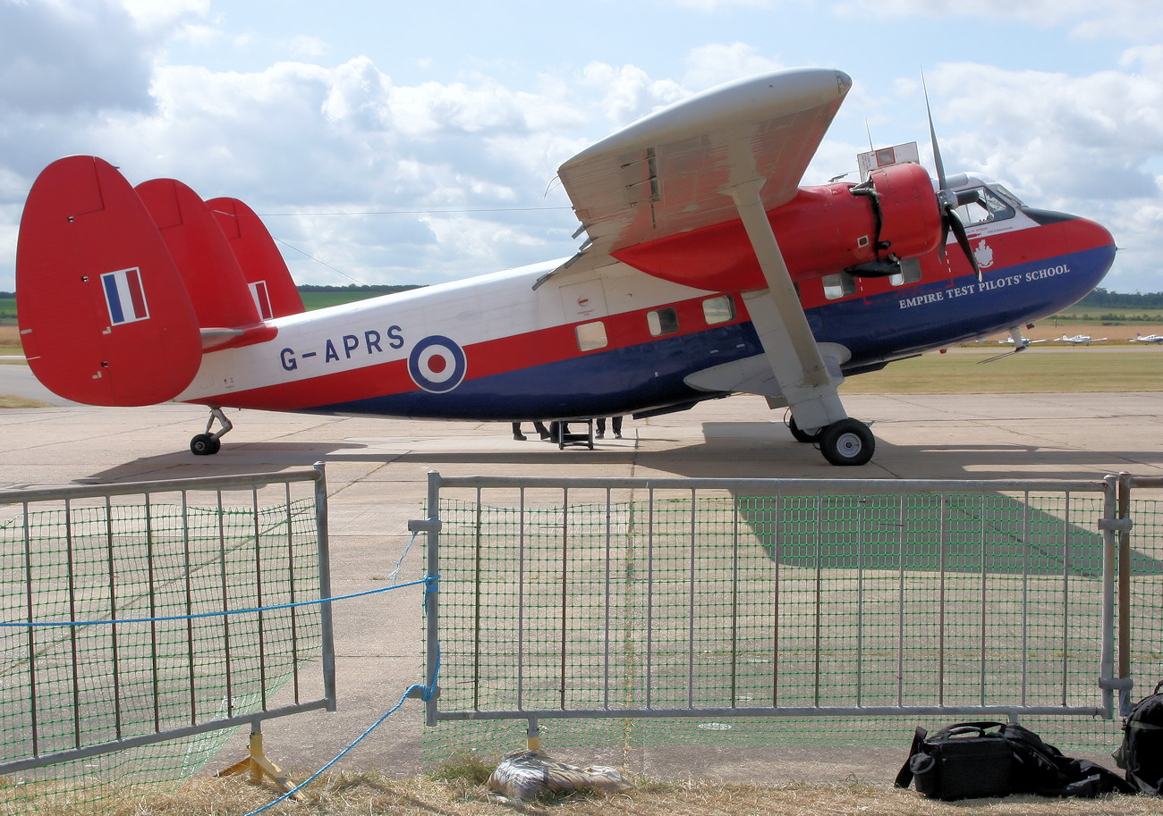 Scottish Aviation Twin Pioneer - STOL-Transportflugzeug mit zwei 9-Zylinder Sternmotore