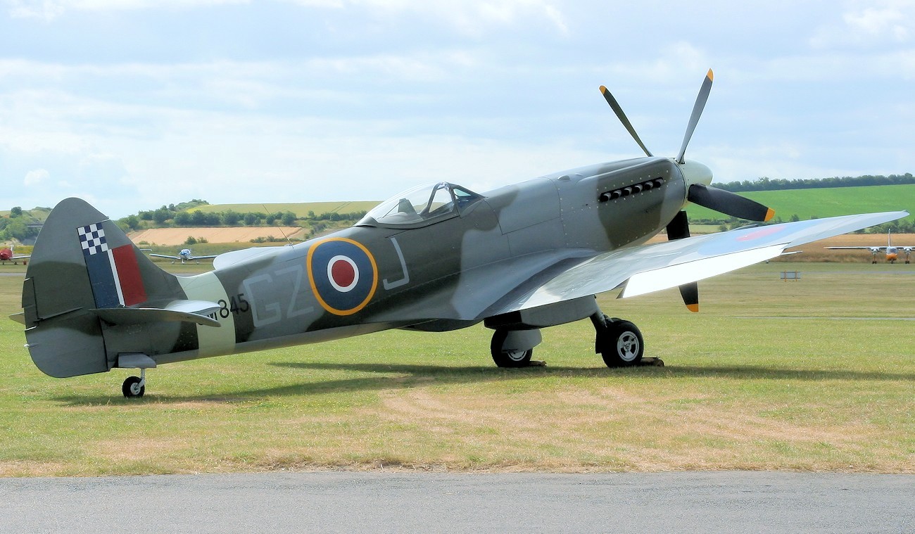 Supermarine Spitfire Mk.XVIII - Kampfflugzeug WW2