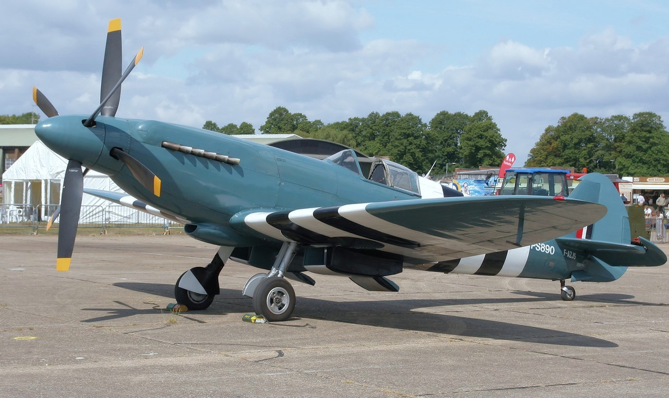 Supermarine Spitfire PR.XIX - Imperial War Museum