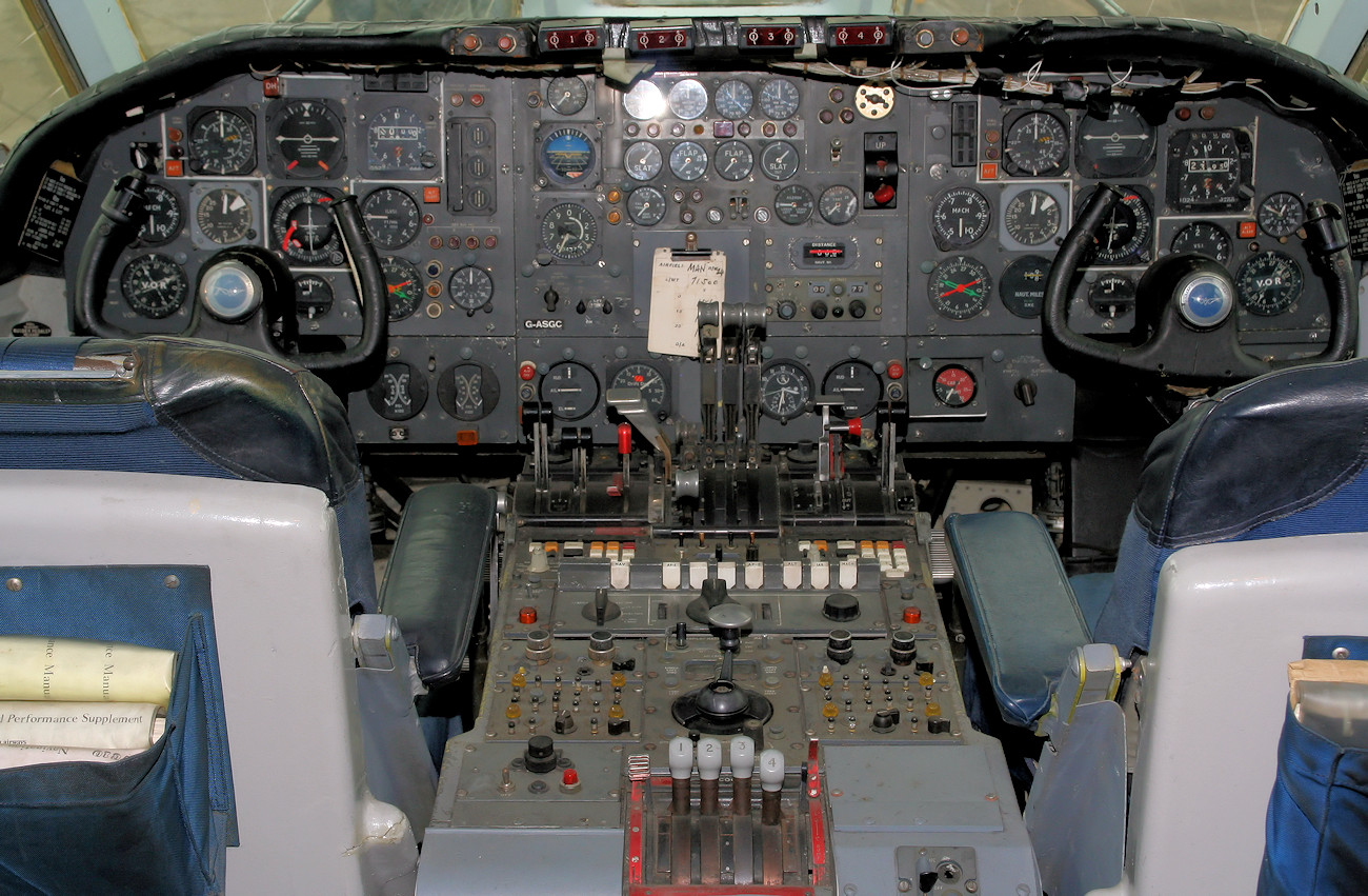 Vickers Super VC 10 - Pilotenkanzel
