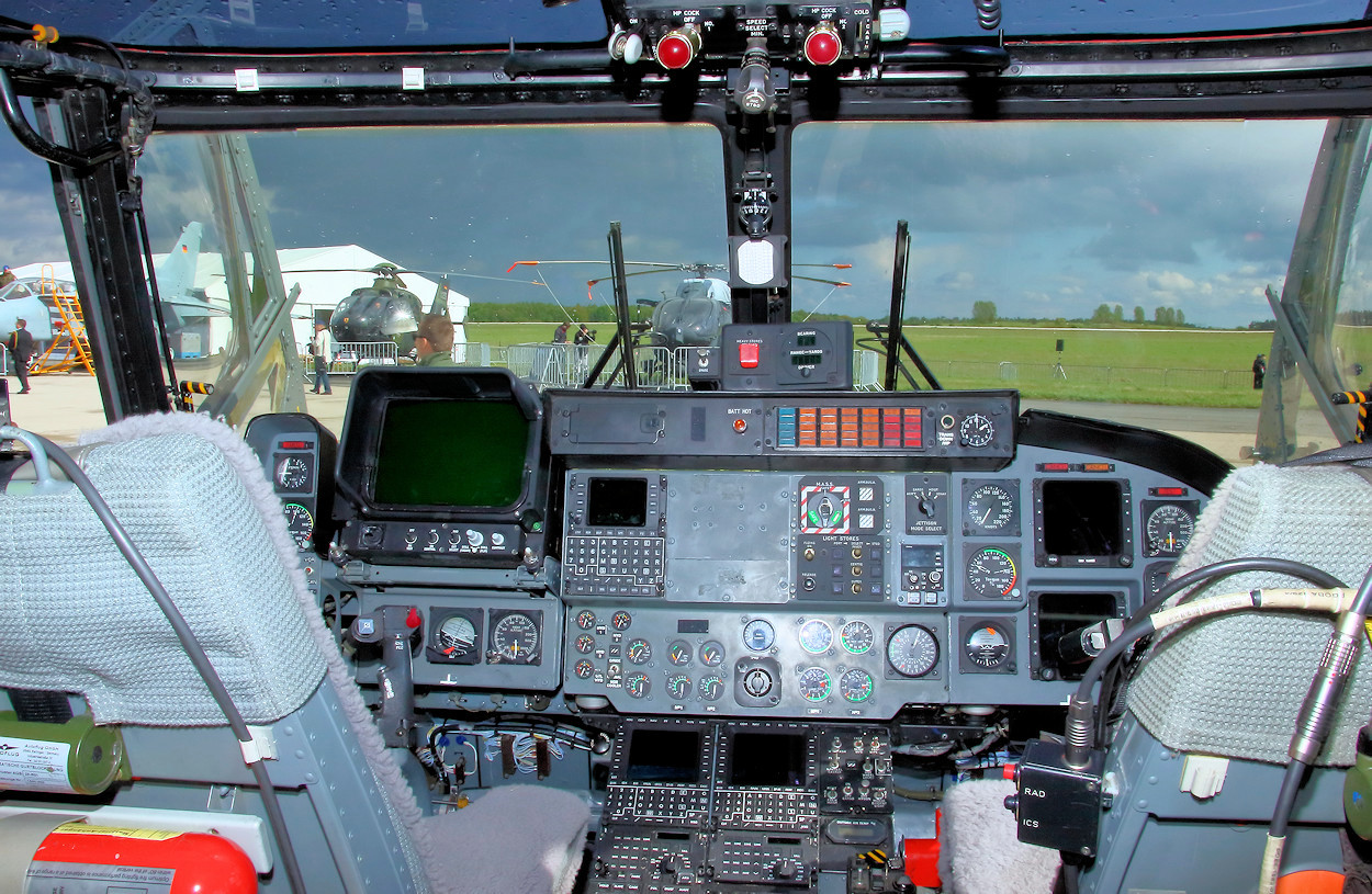 Westland MK 88 Sea Lynx - Cockpit