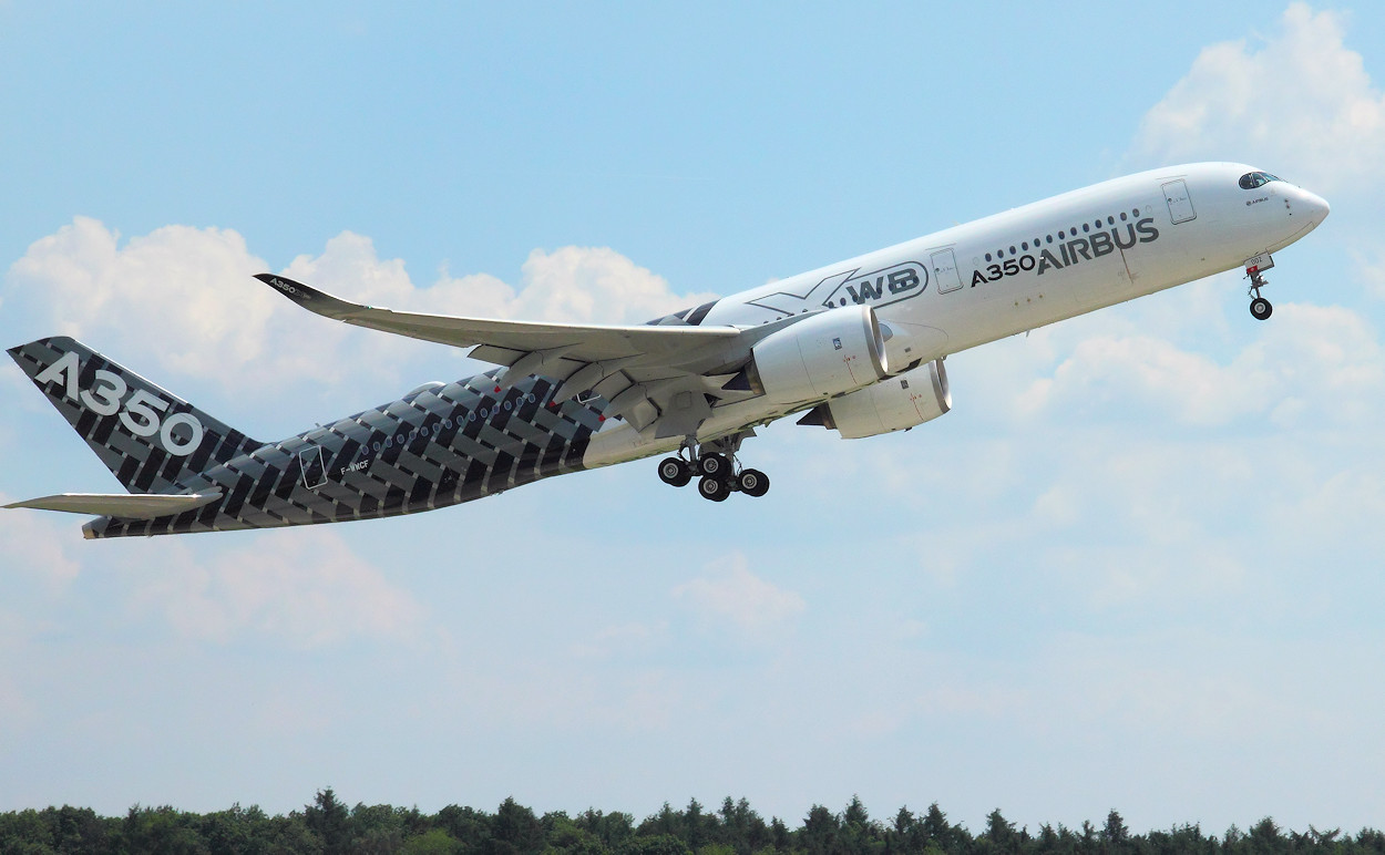 Airbus A350 - Überflug