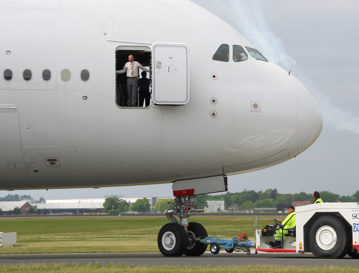 Airbus A380-800 - Eingangstür