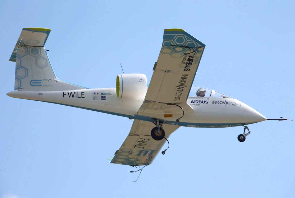 Airbus E-Fan und E-Fan 2.0 - Versuchsflugzeug mit Elektroantrieb