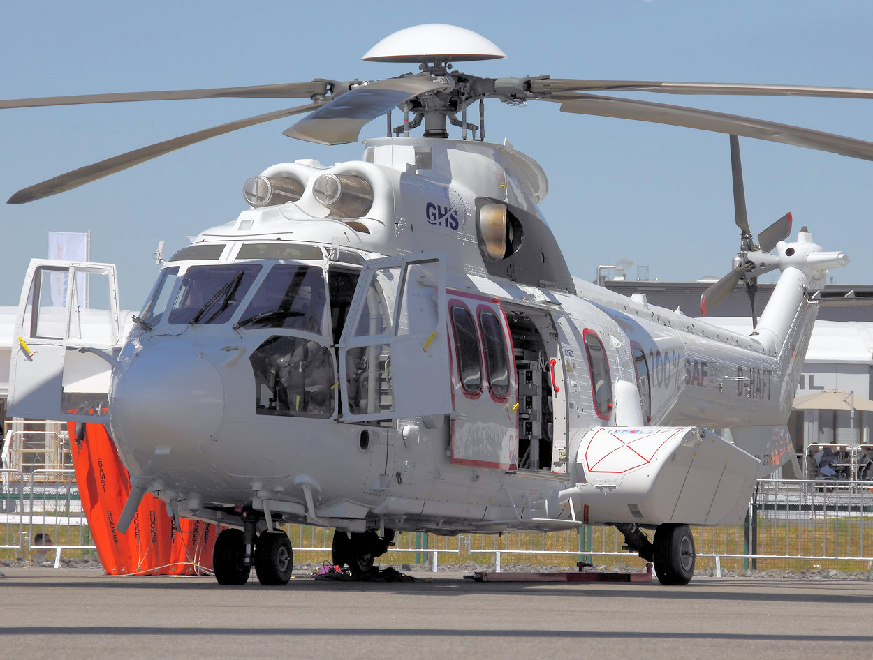 Airbus H225 Super Puma - Eurocopter EC 225