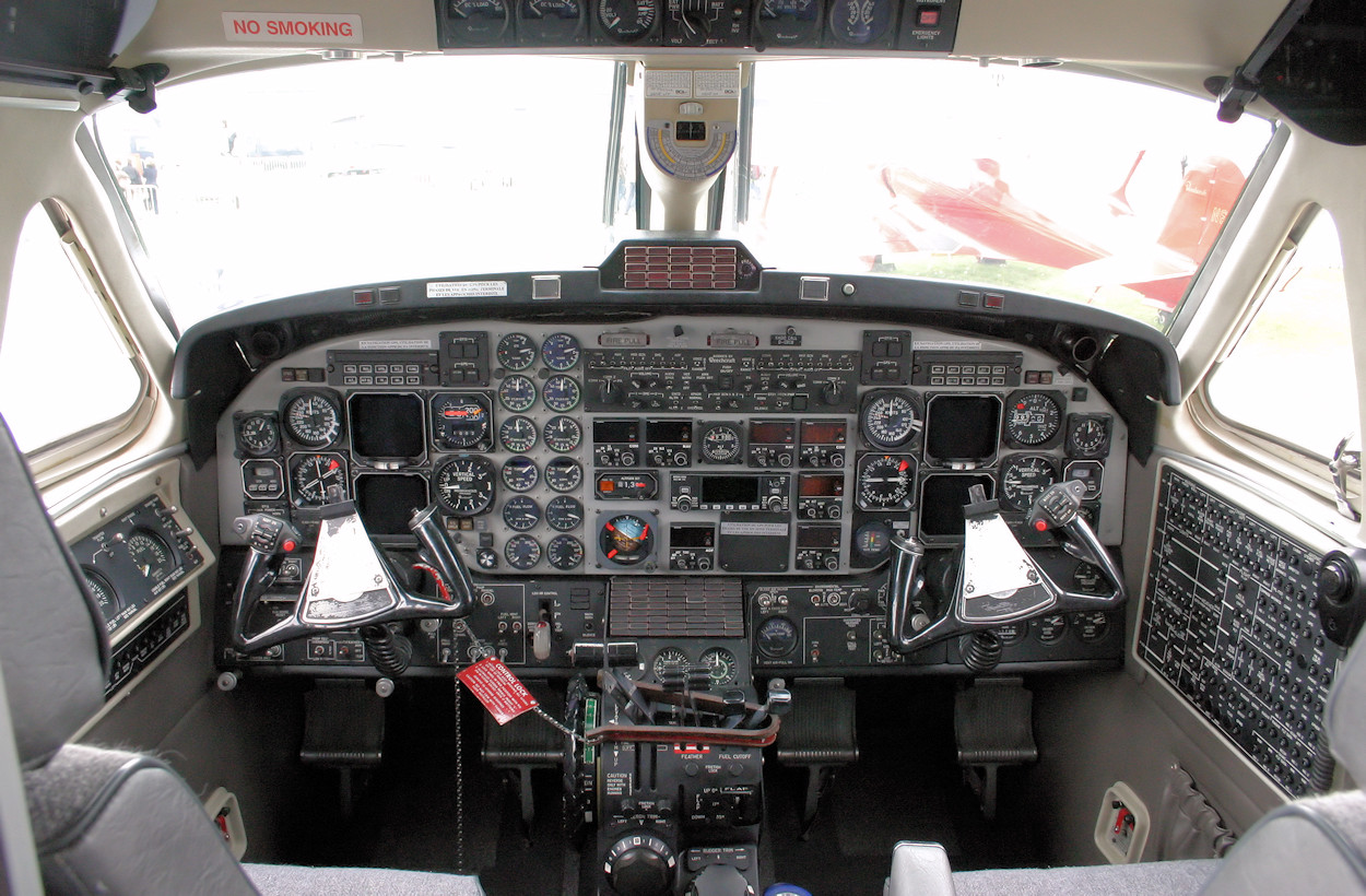 Beechcraft 1900 - Cockpit