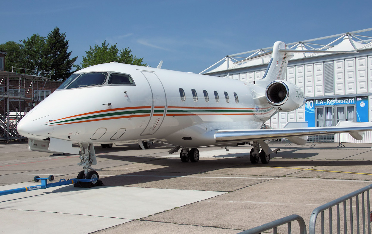 Bombardier Challenger 300