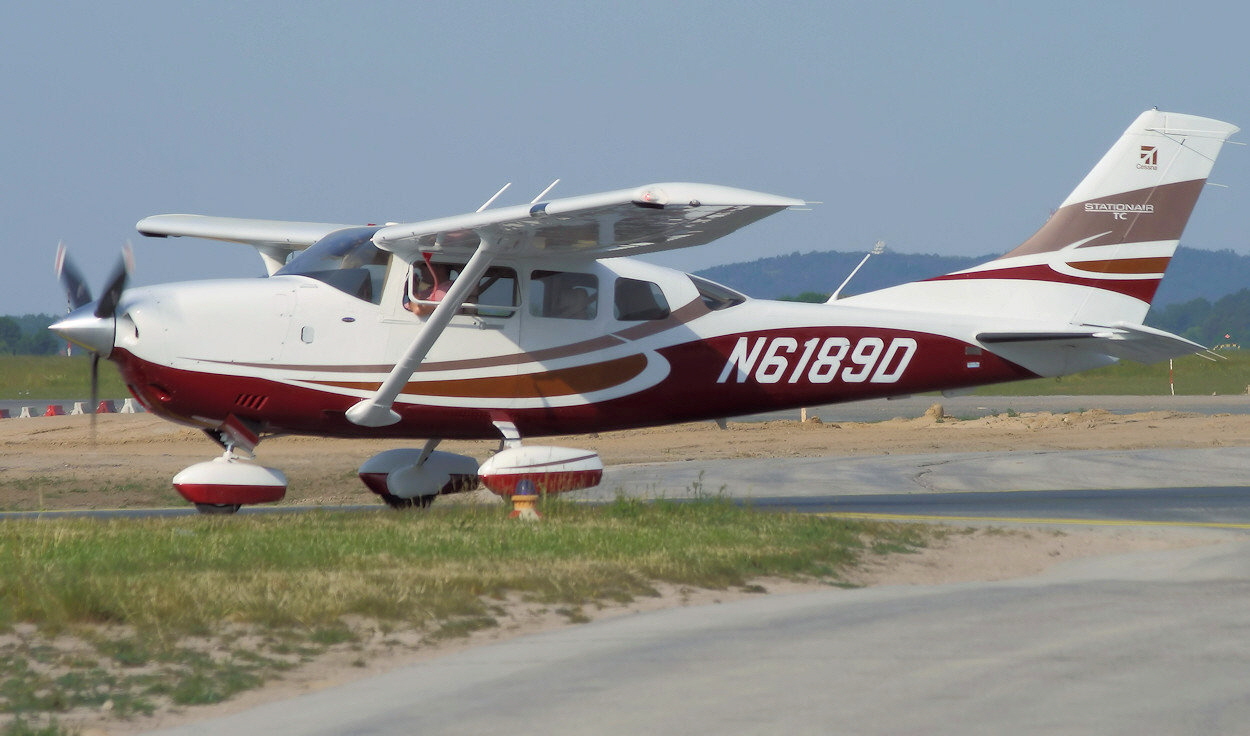 Cessna 206H Stationair Reiseflugzeug