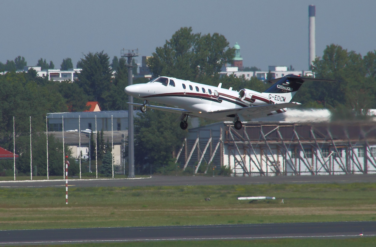 Cessna Citation CJ2 - Landung