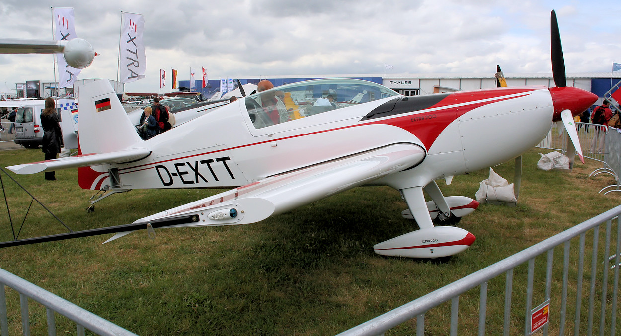 Extra 200 - Die kleinste Variante der Extra-Kunstflugzeuge