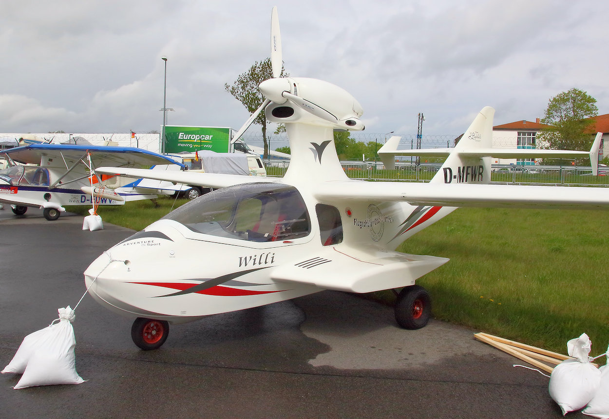 Flywhale Adventure iS 912 Sport - Amphibienflugzeug aus Composite-Material