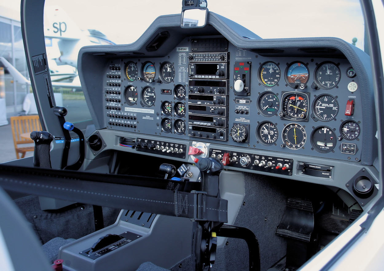 Grob G 120 - Cockpit
