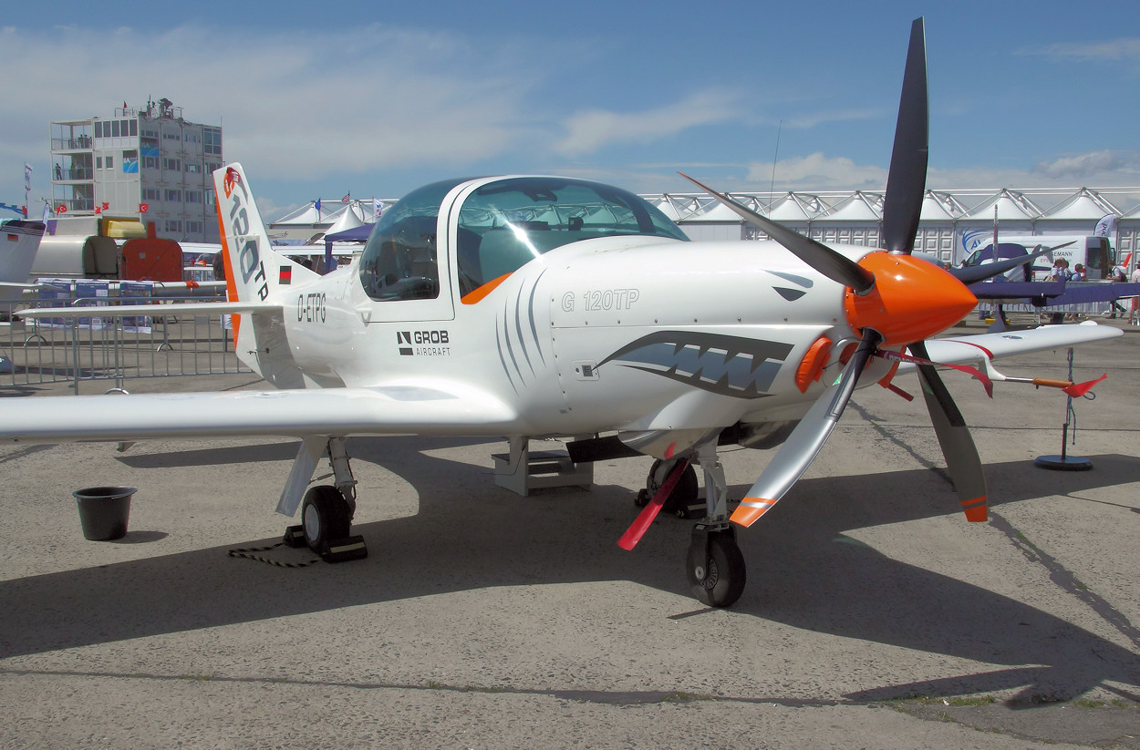 Grob G 120 TP - Flugzeug mit Turboprop-Triebwerk
