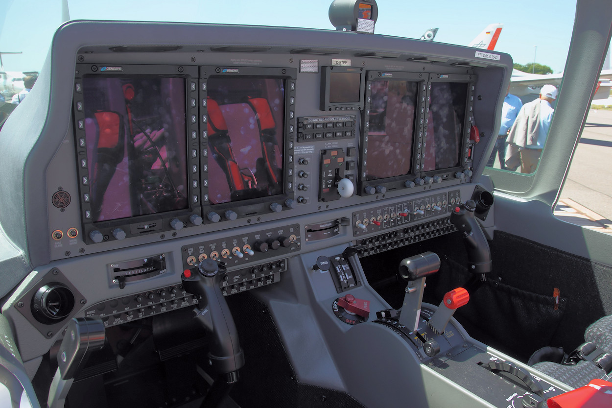 Grob G 120TP - aktuelles Cockpit