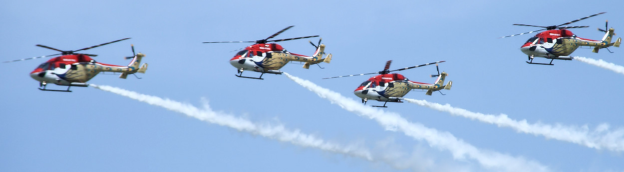 HAL DHRUV - Überflug