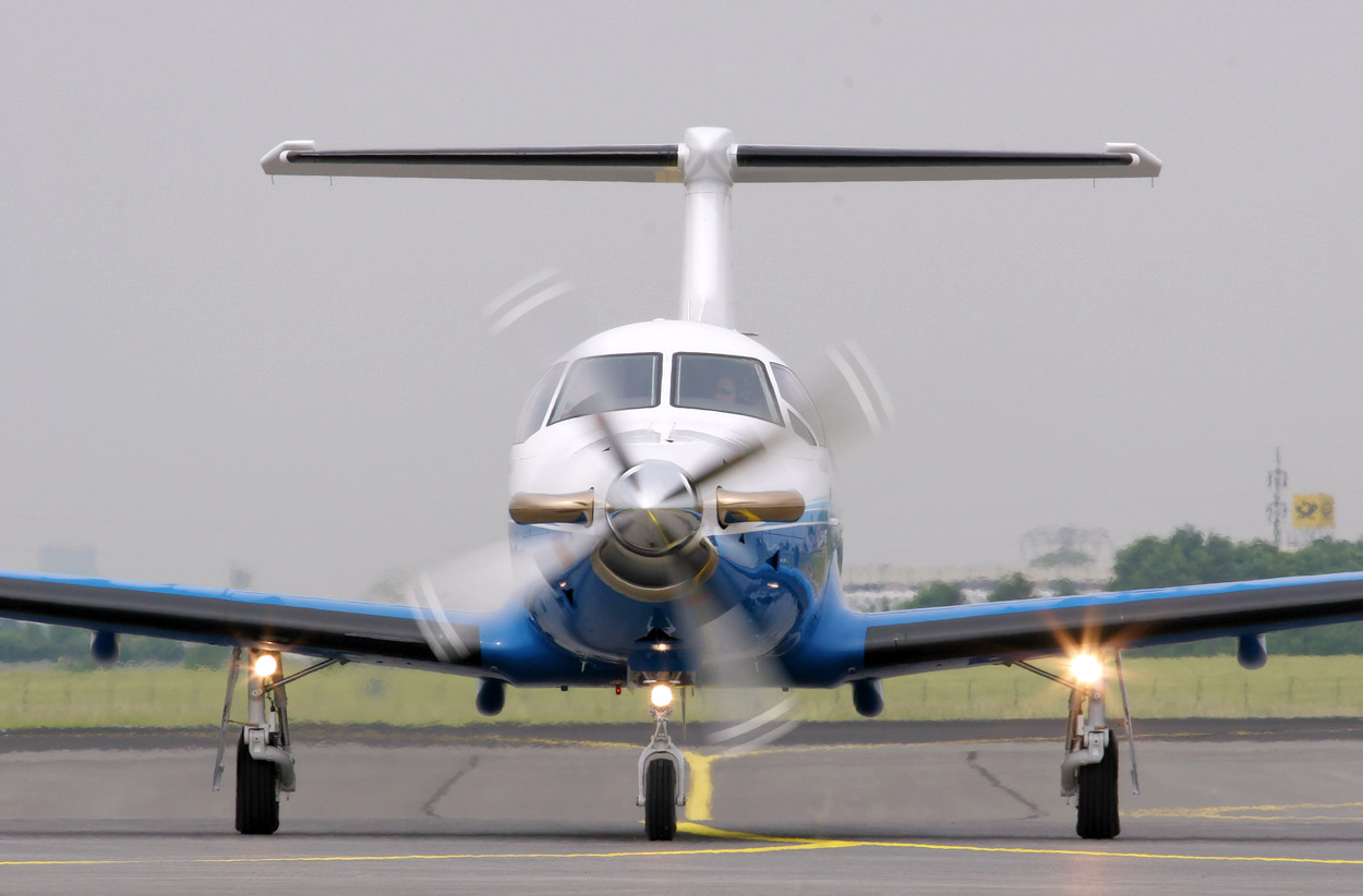 Pilatus PC-12 - einmotoriges Mehrzweckflugzeug mit Druckkabine