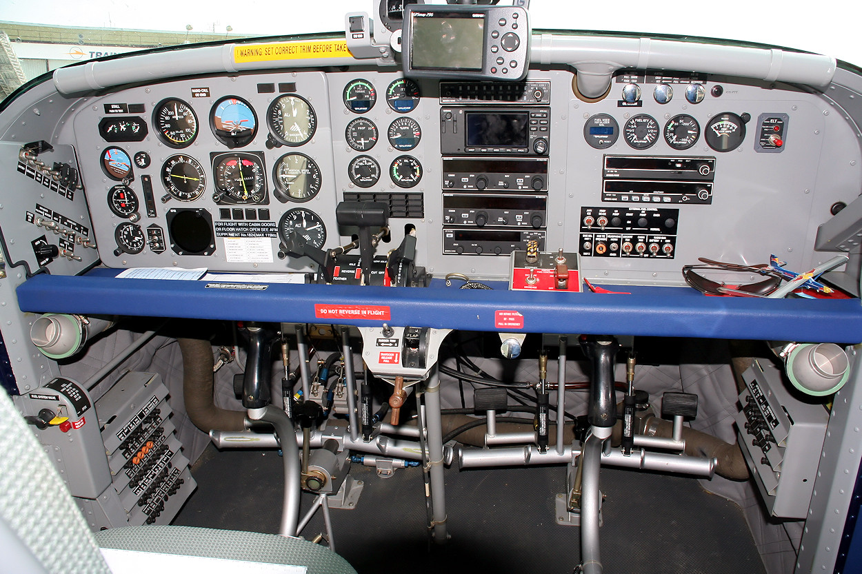 Pilatus PC-6 Turbo Porter - Cockpitansicht