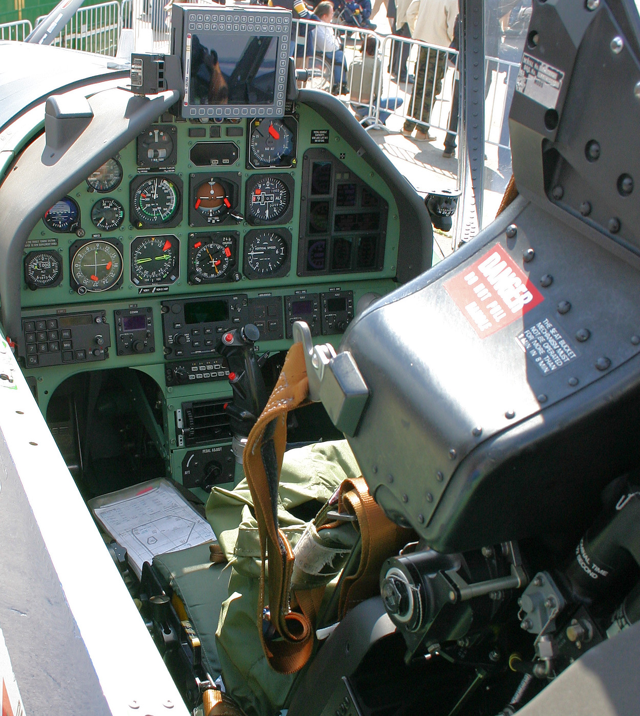 Pilatus PC-9 - Cockpit vorne