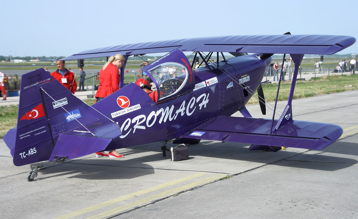 Purple Violet - Kunstflugstaffel Acromach