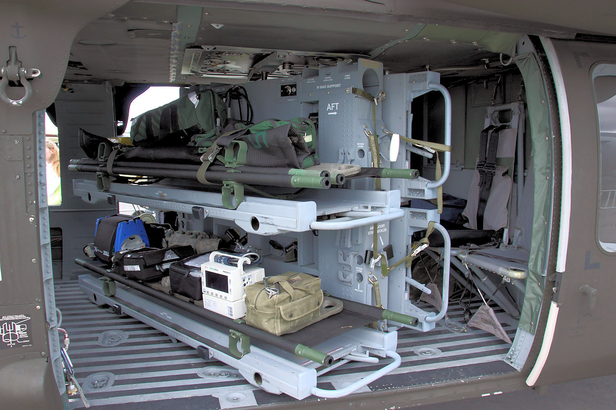Sikorsky HH-60 MedEvac - Tragen zum medizinischen Transport