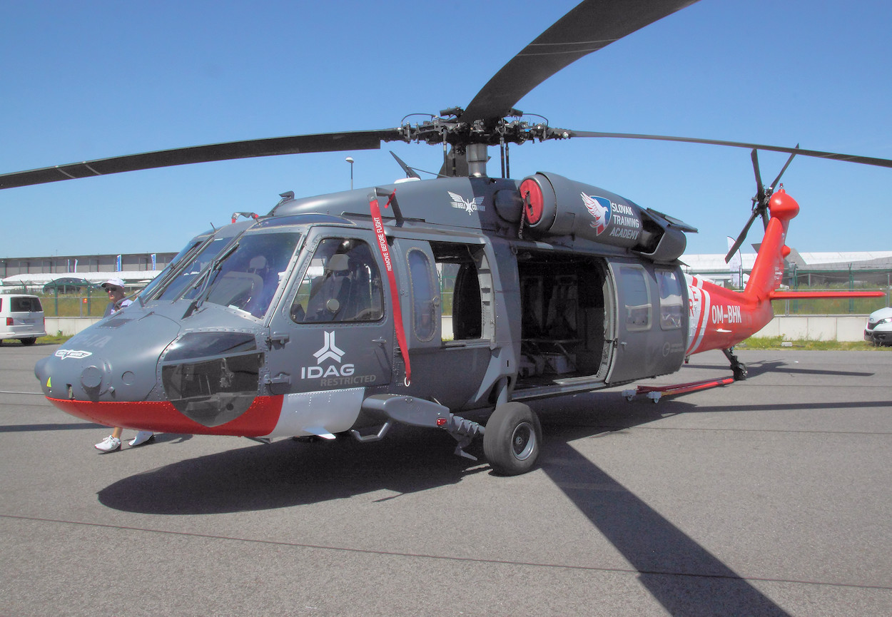 Sikorsky UH-60A Blackhawk - Die erste zivile Version dieses Hubschraubertyps zur Pilotenausbildung