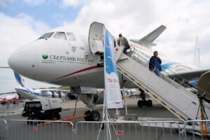 Tupolev TU 204-300 - Passagierflugzeug