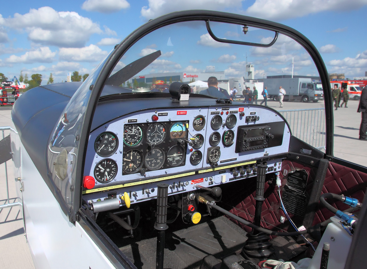 Avions Mudry Cap 10 - Cockpit