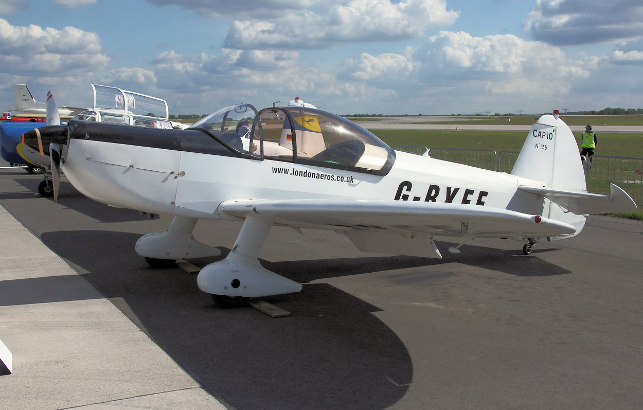 Avions Mudry Cap 10 - Sportflugzeug