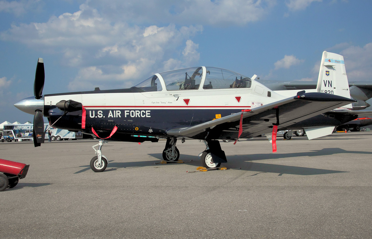 Beechcraft T-6 Texan II - Turbopropflugzeug