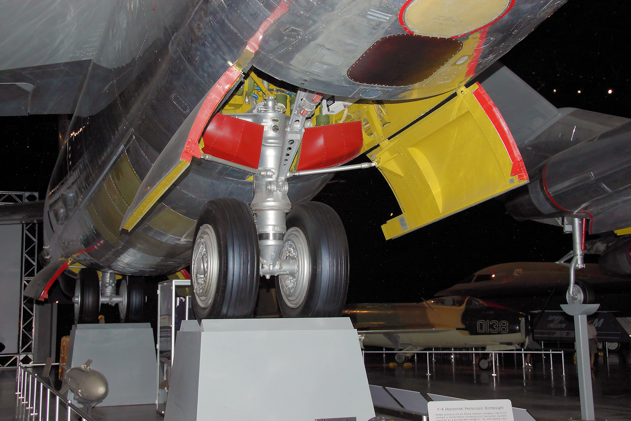 Boeing B-47 Stratojet - Hauptfahrwerk