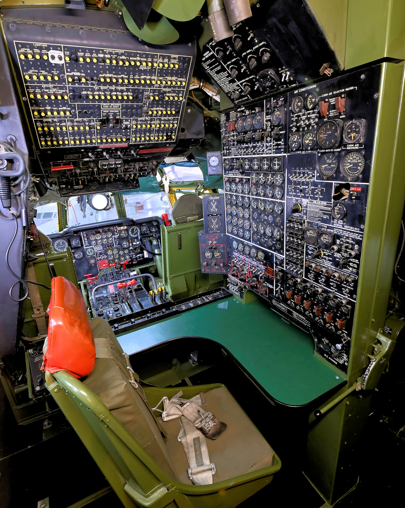Boeing KC-97L Stratofreighter - Technikerbereich