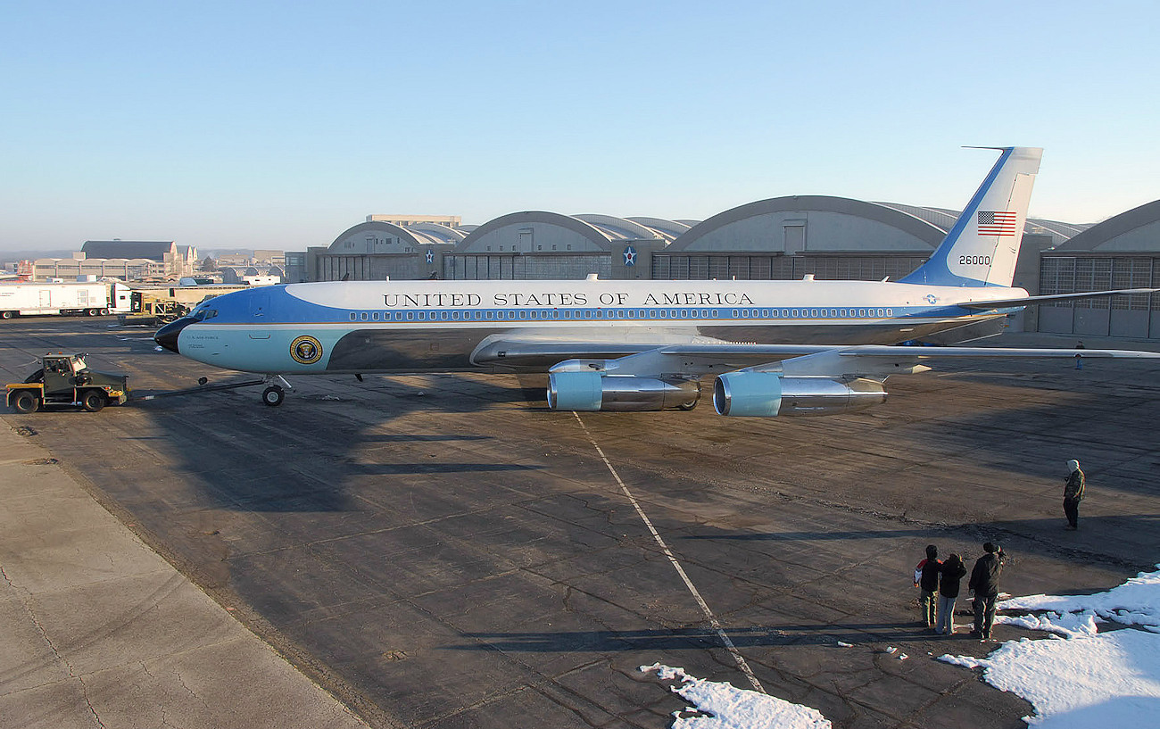 Boeing VC-137C SAM 26000 - U.S. Air Force Museum Dayton