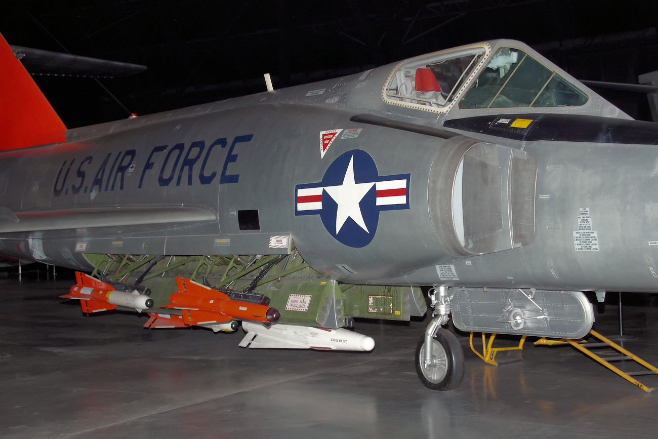 Convair F-102A Delta Dagger - Raketenbewaffnung