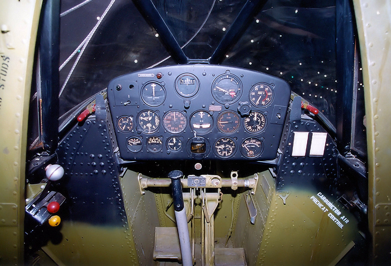 Curtiss O-52 Owl - Cockpit